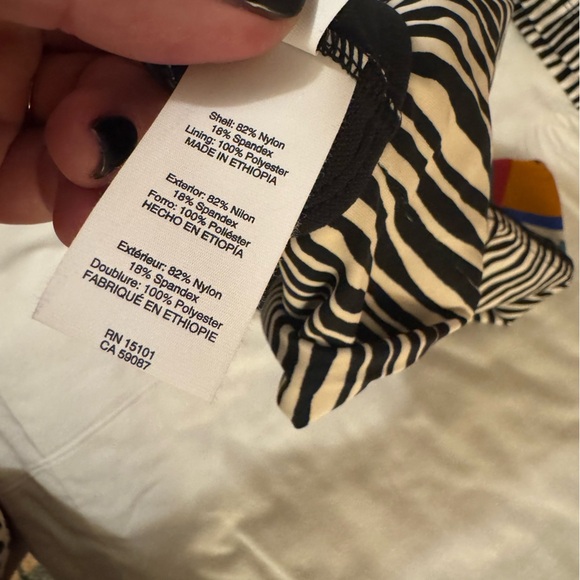 Colorful & FUN Patterned Bikini by BLUE ROD BEATTIE really FLATTERING- zoom in👀 - Picture 14 of 14